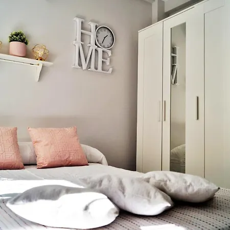 Apartament La Dorada. Estudio 6 Min Playa. Wifi. Piscina.