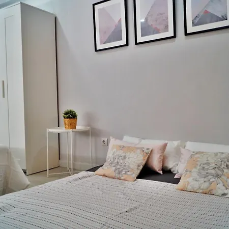 Apartament La Dorada. Estudio 6 Min Playa. Wifi. Piscina.