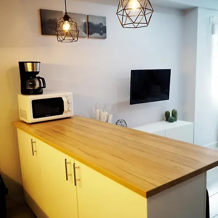 La Dorada. Estudio 6 Min Playa. Wifi. Piscina.