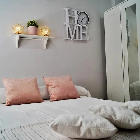La Dorada. Estudio 6 Min Playa. Wifi. Piscina. * Torremolinos