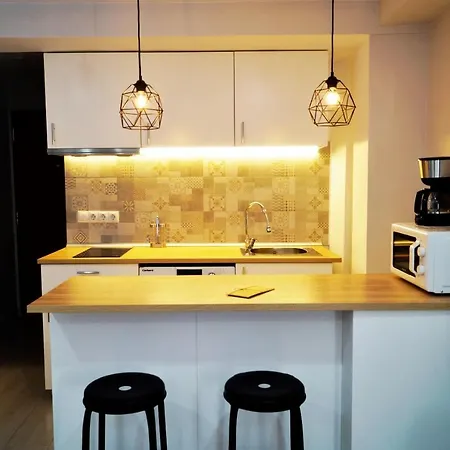 La Dorada. Estudio 6 Min Playa. Wifi. Piscina. *