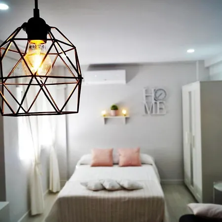 La Dorada. Estudio 6 Min Playa. Wifi. Piscina. Torremolinos